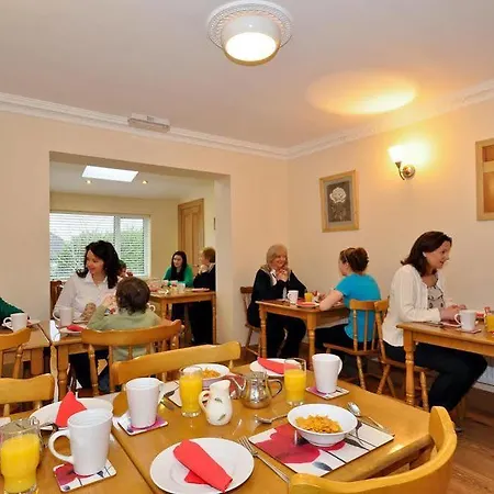 Pensionat Amber Lodge Budget Accommodation 3*
