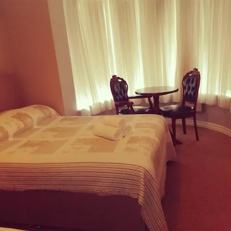 Amber Lodge Budget Accommodation Galway