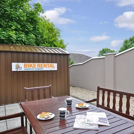 Amber Lodge Budget Accommodation 3* Galway