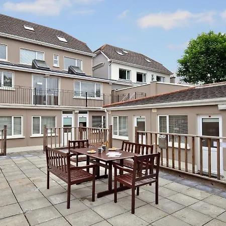 Amber Lodge Budget Accommodation Gasthuis