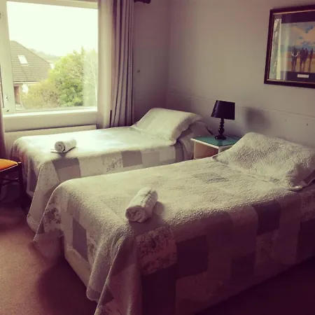 Amber Lodge Budget Accommodation 3* Galway